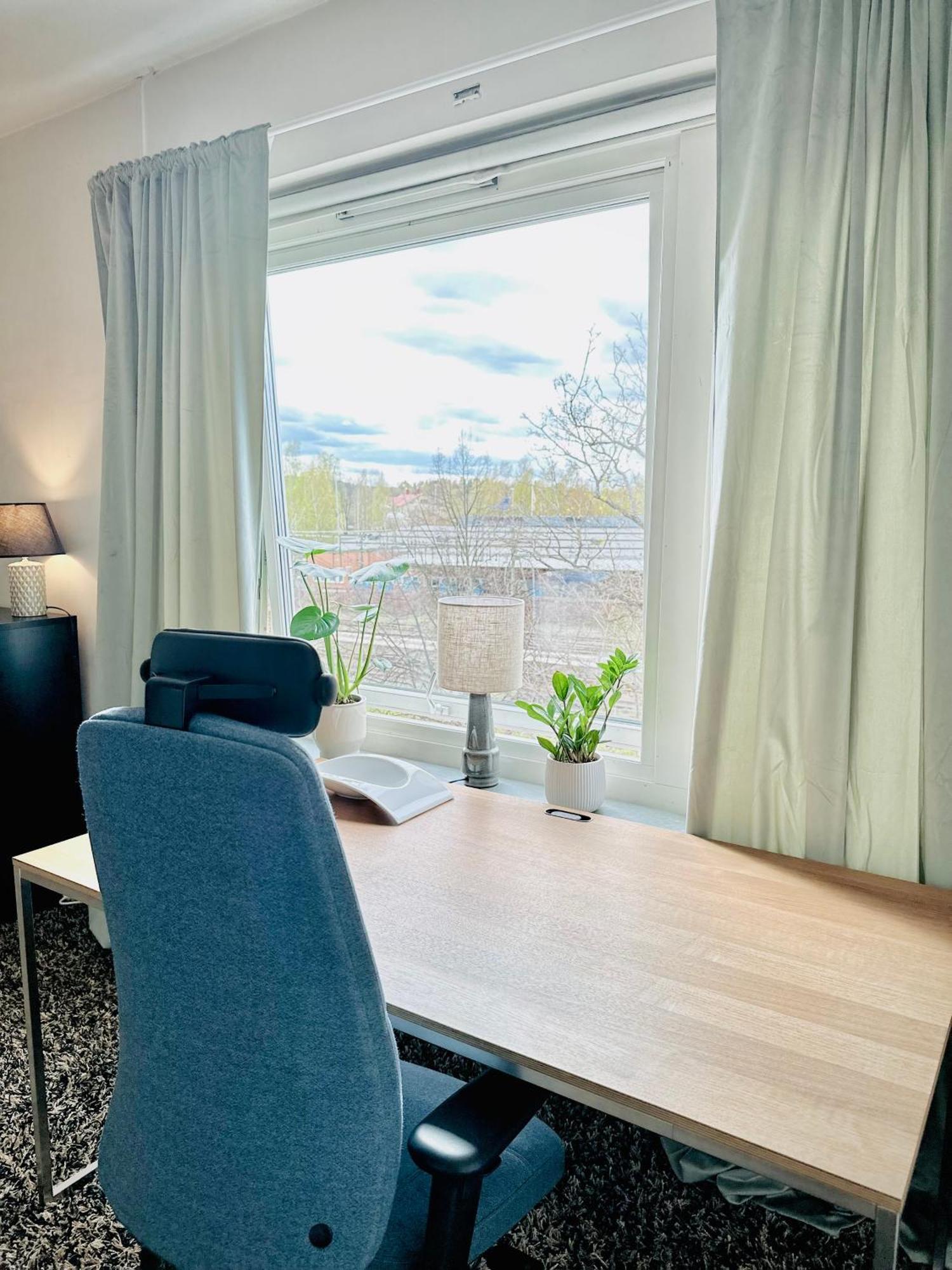 Centralt Boende I Bollnaes Foer Affaersresenaerer Extérieur photo